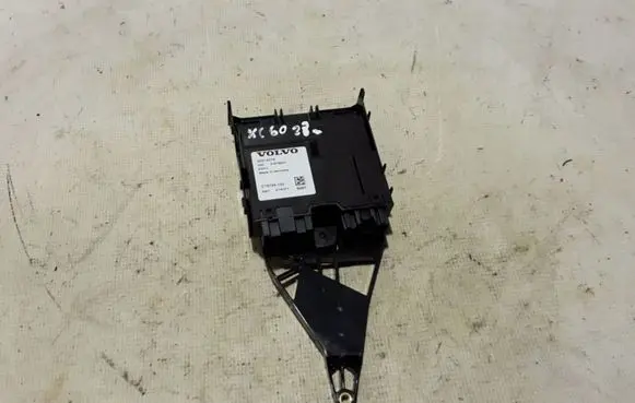 Volvo XC60 Tailgate/trunk control unit/module 32214270
