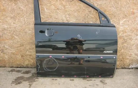 KIA Sportage Front door