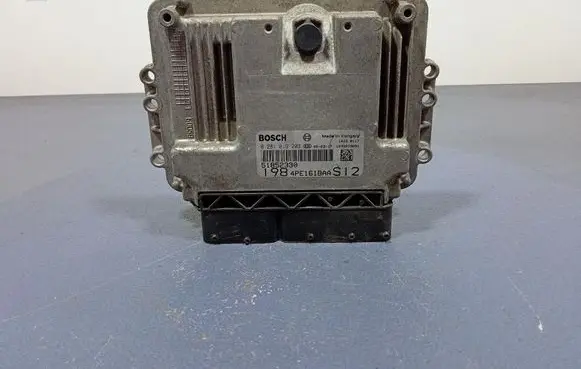 Fiat Bravo Engine control unit/module ECU 51852330