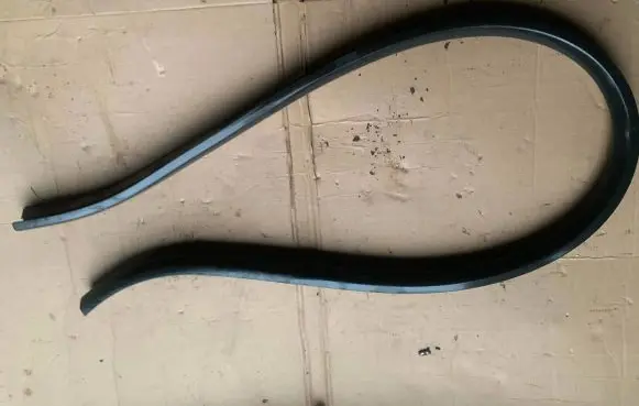 Mercedes-Benz W123 Rear bumper trim bar molding 