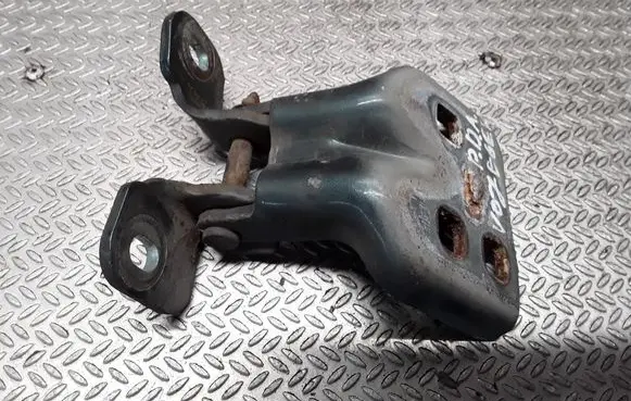 Chrysler Town u0026 Country IV Front door lower hinge 