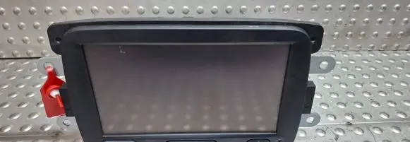 Radio/CD/DVD/GPS head unit