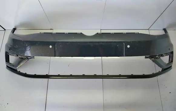 Volkswagen Golf VII Front bumper 5G0807221