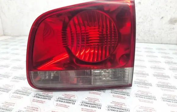 Volkswagen Touareg I Tailgate rear/tail lights 7L6945094H