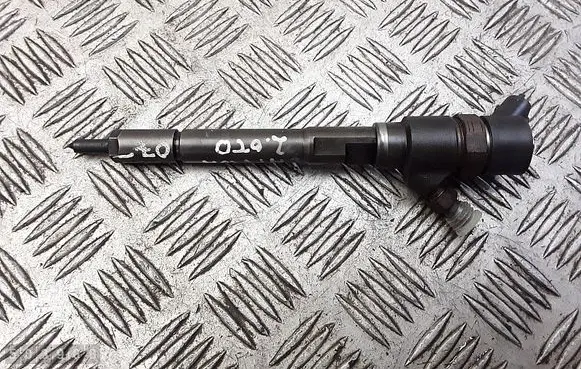 Fuel injector