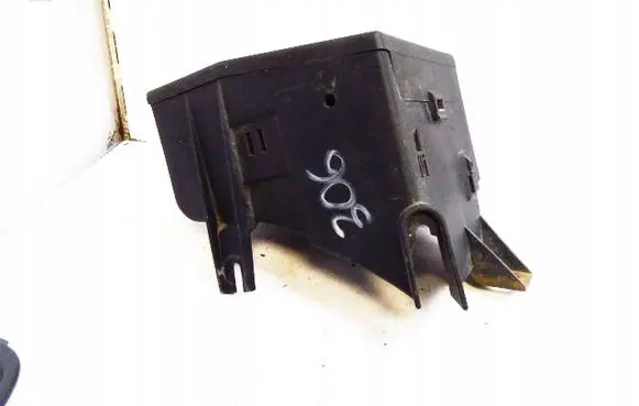 Peugeot 306 Fuse box cover 9620894880