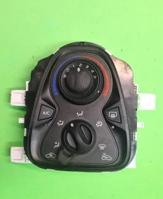 Toyota Aygo AB40 Climate control unit B000737077 B1068118 5S900YV030