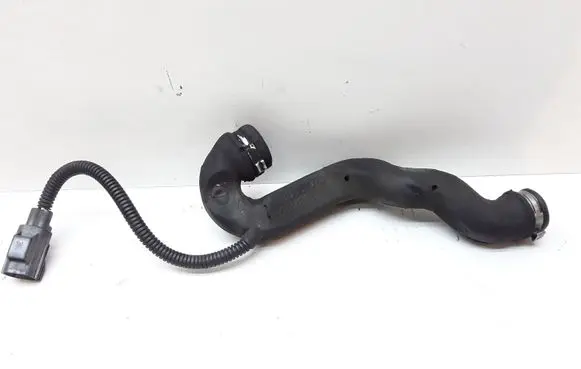 Volvo S80 Breather/breather pipe/hose 30788009