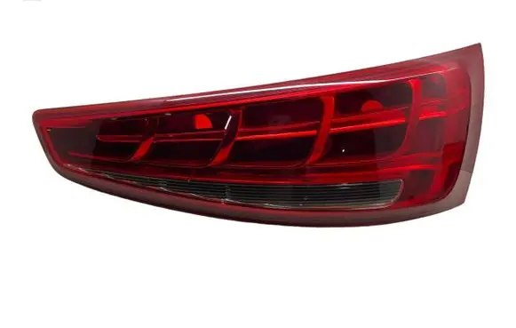 Audi Q3 8U Tailgate rear/tail lights 8U0945094 21300201 AU316T2BUW