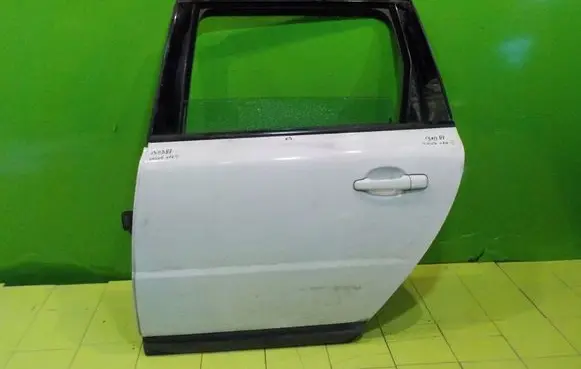 Nissan Qashqai Rear door 