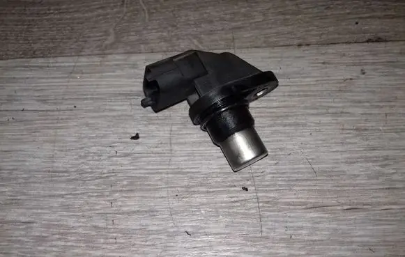 Volvo XC90 Camshaft speed sensor 8631533