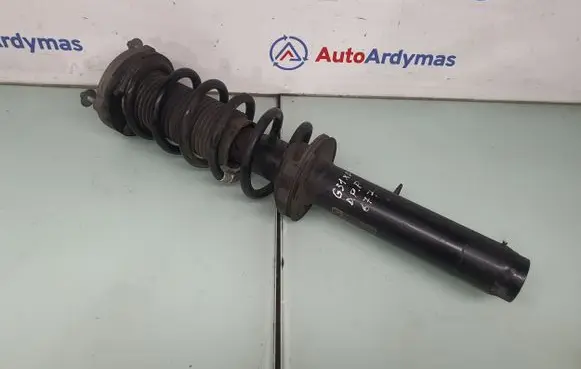 BMW 5 G30 G31 Front shock absorber/damper 6866640 31316866640