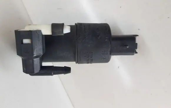 Renault Laguna II Windscreen/windshield washer pump 9632984980
