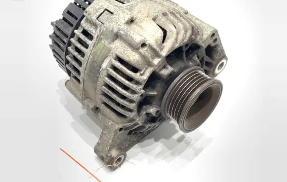 Audi A6 S6 C4 4A Generator/alternator