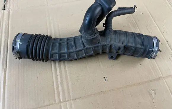 Dacia Dokker Air intake hose/pipe 165780388r