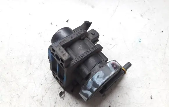 Vacuum valve