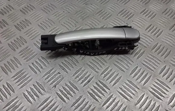 Skoda Octavia Mk1 (1U) Rear door interior handle