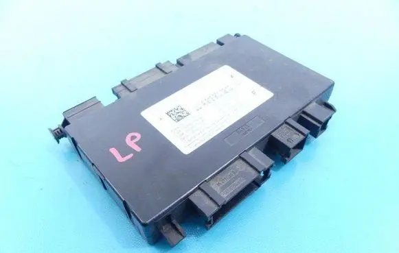 Mercedes-Benz C W204 Central body control module A2129000200 IMPRK1097523