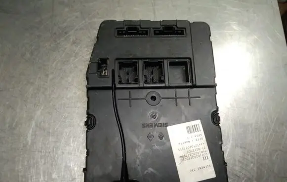 Renault Megane II Comfort/convenience module 8200780025 8200837581