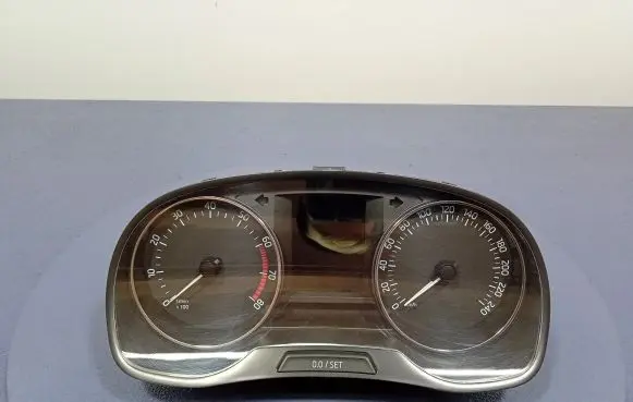 Skoda Fabia Mk3 (NJ) Speedometer (instrument cluster) 6V0920730B