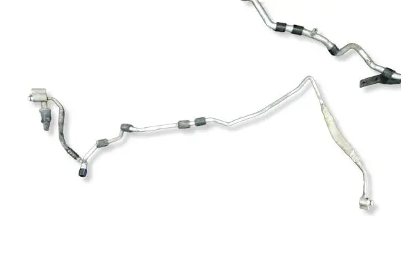 Volkswagen Touran I Air conditioning (A/C) pipe/hose 
