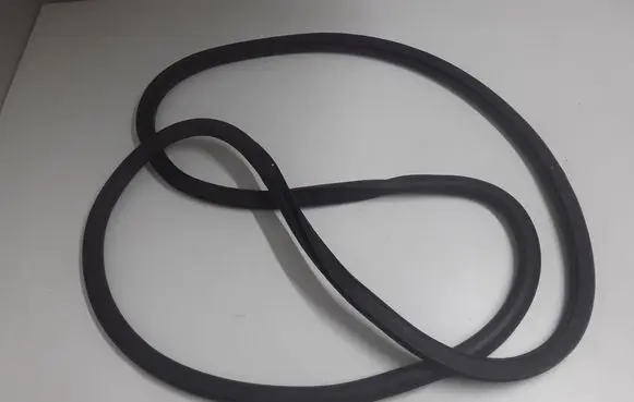 Ford Galaxy Rear door rubber seal (on body) 2061925
