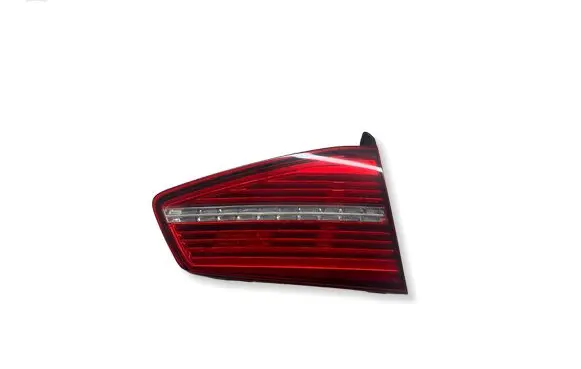 Volkswagen PASSAT B8 Tailgate rear/tail lights 3G9945307A 81450102