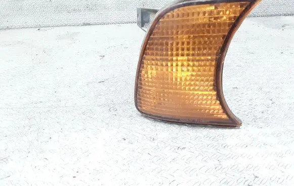 BMW 5 E34 Front indicator light 1384034