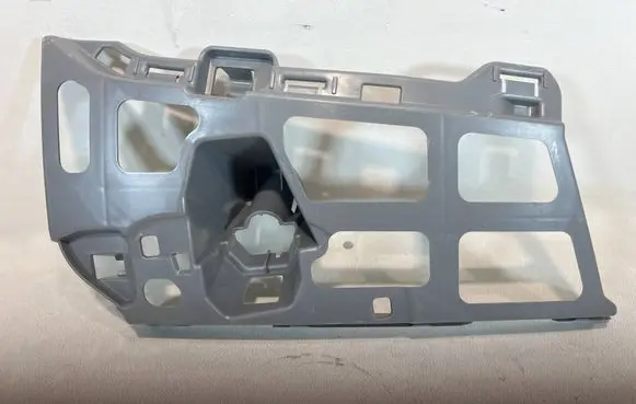 Skoda Octavia Mk4 Front bumper mounting bracket 5E3807056