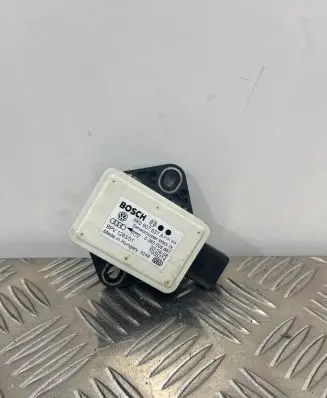 Audi A4 S4 B8 8K ESP acceleration yaw rate sensor 8K0907637A 0265005667