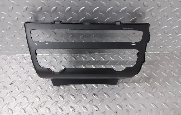 KIA Optima Climate control/heater control trim D484730200 84730D4240