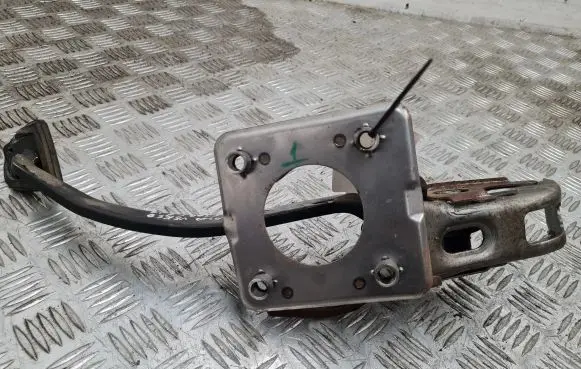 Toyota Corolla Verso AR10 Brake pedal 