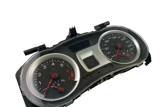 Renault Clio IV Speedometer (instrument cluster) 8201060291