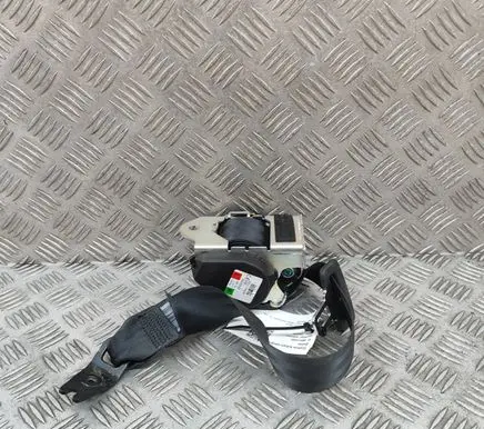 Rear seatbelt