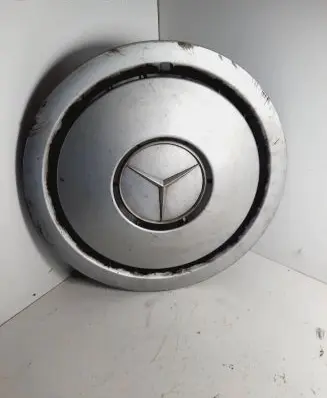 Mercedes-Benz E W124 R15 wheel hub/cap/trim 1244010424