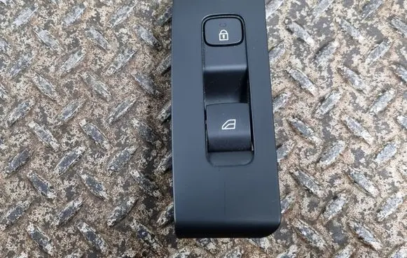 Volvo XC40 Electric window control switch 31456060 31407995