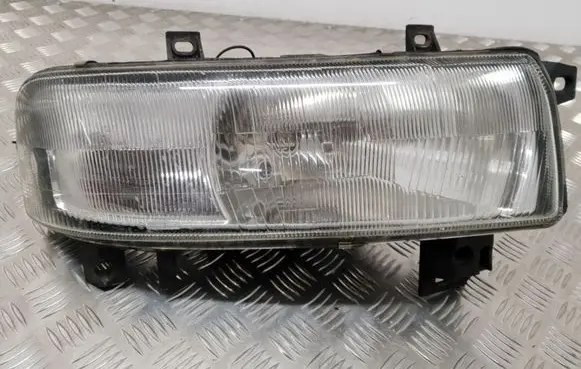 Opel Movano A Headlight/headlamp 352104C