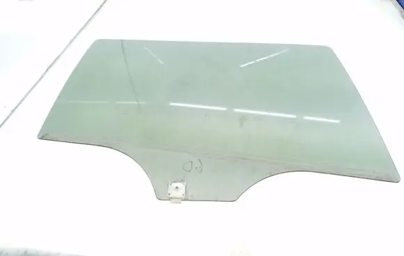 Mazda 5 Sliding door window/glass AS3