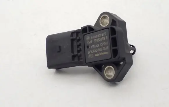 Volkswagen Jetta VI Air pressure sensor 03G906051E 0281002977