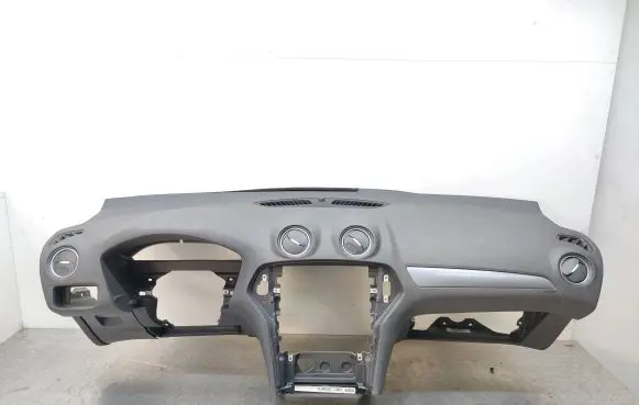 Ford Mondeo MK IV Dashboard 7S71A04310AW