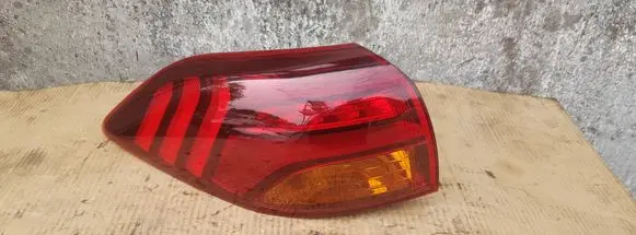 Hyundai Tucson TL Rear/tail lights 92401D7600