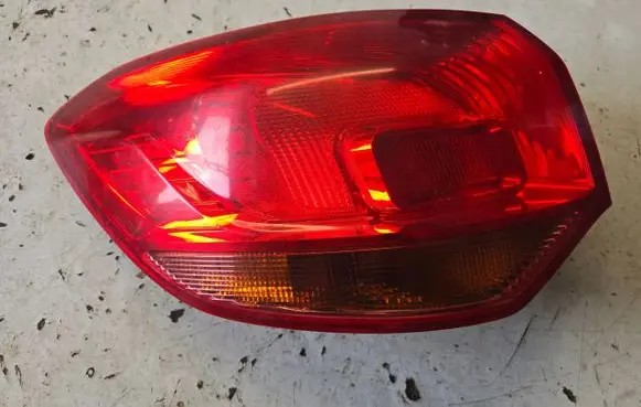 Opel Astra J Rear/tail lights 13282242