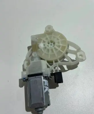 Mercedes-Benz GLE W167 Front door window regulator motor A0009065706