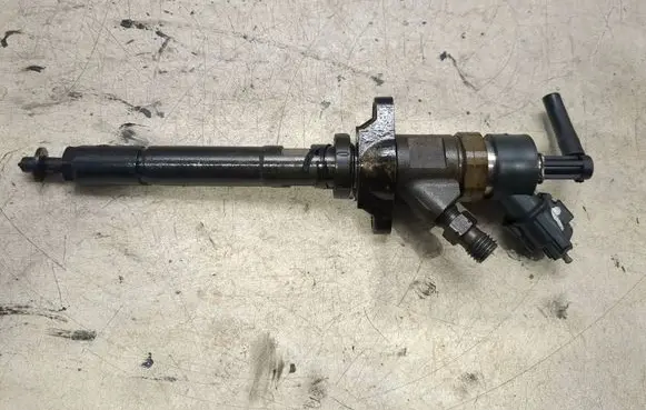 Ford Focus Fuel injector 0445110239
