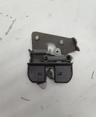BMW 5 G30 G31 G38 Seat back rest lock catch 7112863