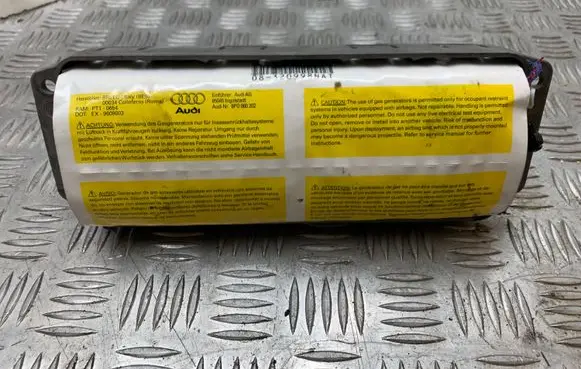 Audi A3 S3 A3 Sportback 8P Passenger airbag 8PO880202