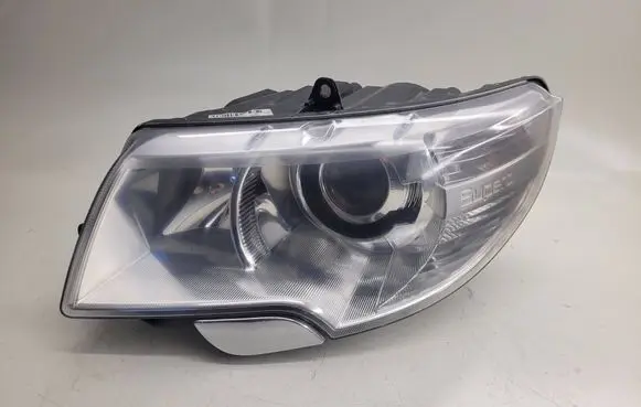 Skoda Superb B6 (3T) Headlight/headlamp 3T1941015E 24704709000103 1ZS24704709