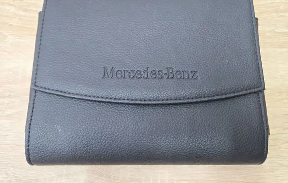 Mercedes-Benz E C207 W207 Owners service history hand book 