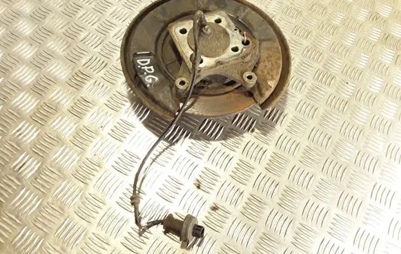 Mercedes-Benz A W169 Rear wheel hub spindle/knuckle 