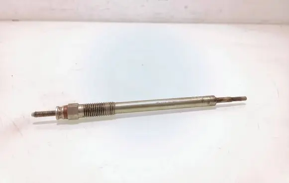 Toyota Corolla Verso AR10 Glow plug 1985026022